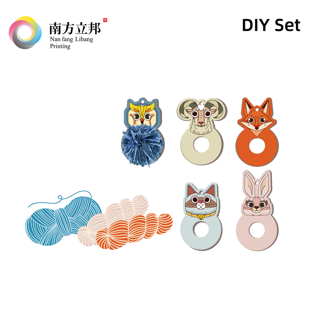 Pom-Pom Pendant Set